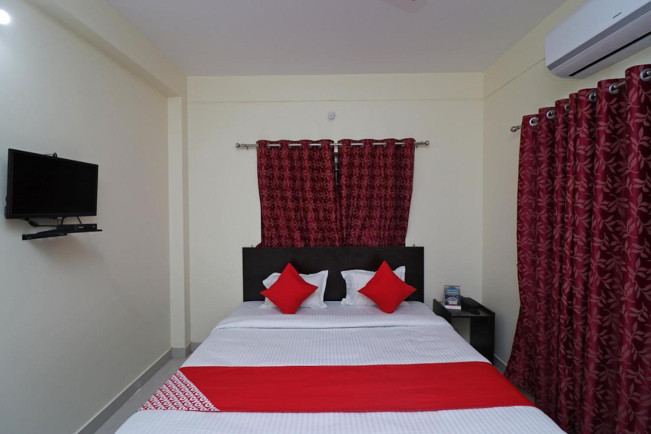 โอโย 35905 โฮเต็ล ริเวอร์พอยต์ Hotel คัทตัค ภายนอก รูปภาพ