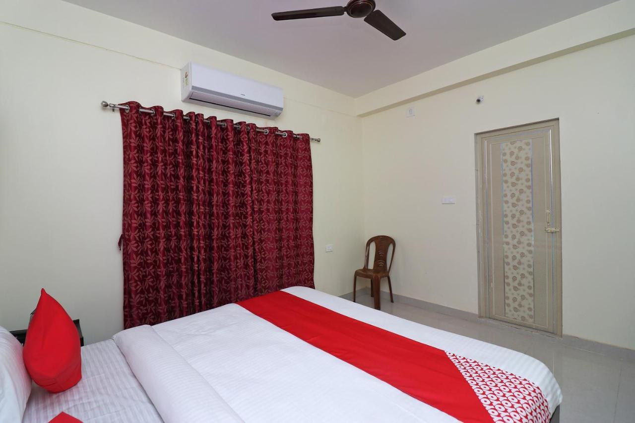 โอโย 35905 โฮเต็ล ริเวอร์พอยต์ Hotel คัทตัค ภายนอก รูปภาพ