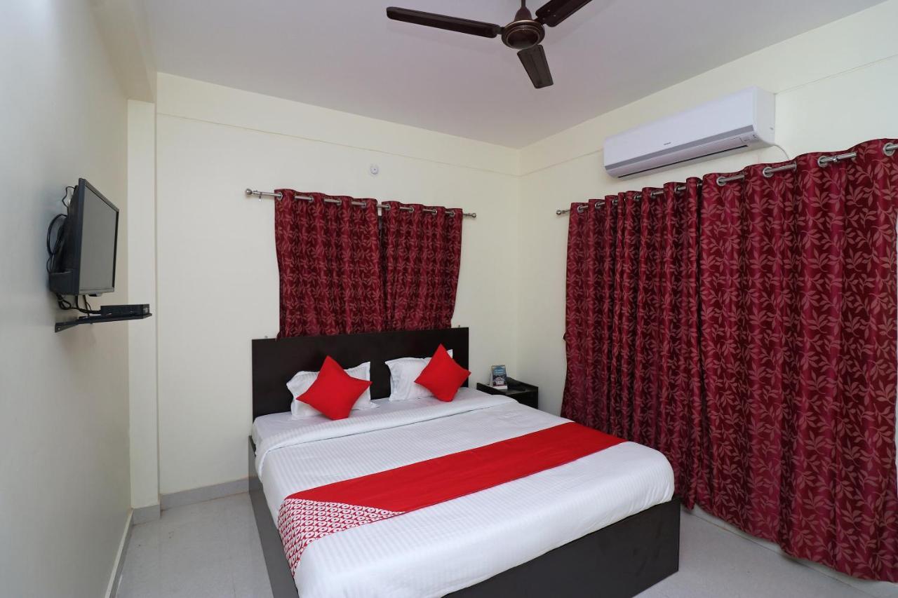 โอโย 35905 โฮเต็ล ริเวอร์พอยต์ Hotel คัทตัค ภายนอก รูปภาพ
