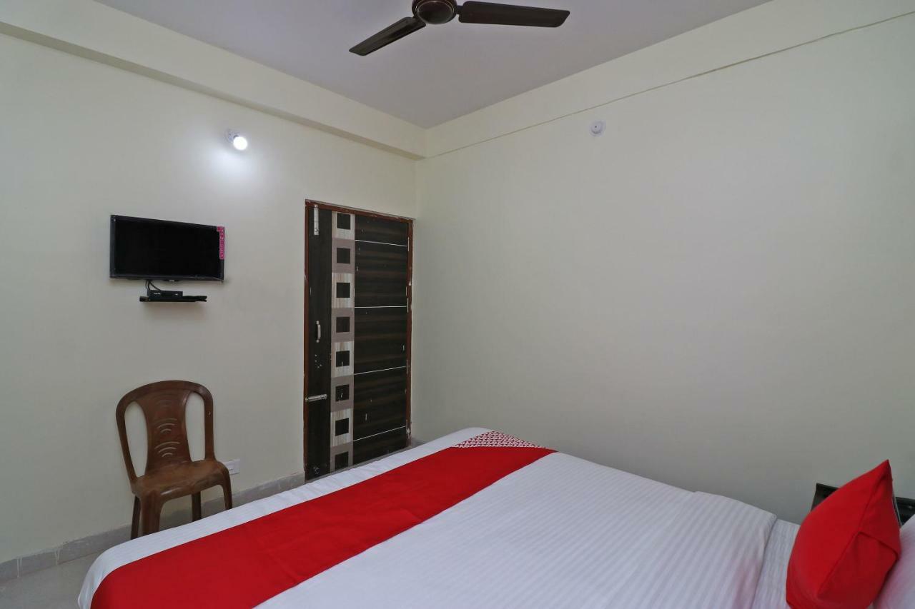 โอโย 35905 โฮเต็ล ริเวอร์พอยต์ Hotel คัทตัค ภายนอก รูปภาพ